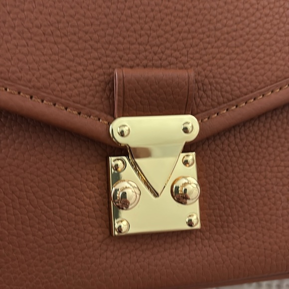 Dress up your purse/DUYP BROWN TOGO LEATHER - "LE PETIT PARIS15" CROSSBODY BAG - Picture 2 of 13